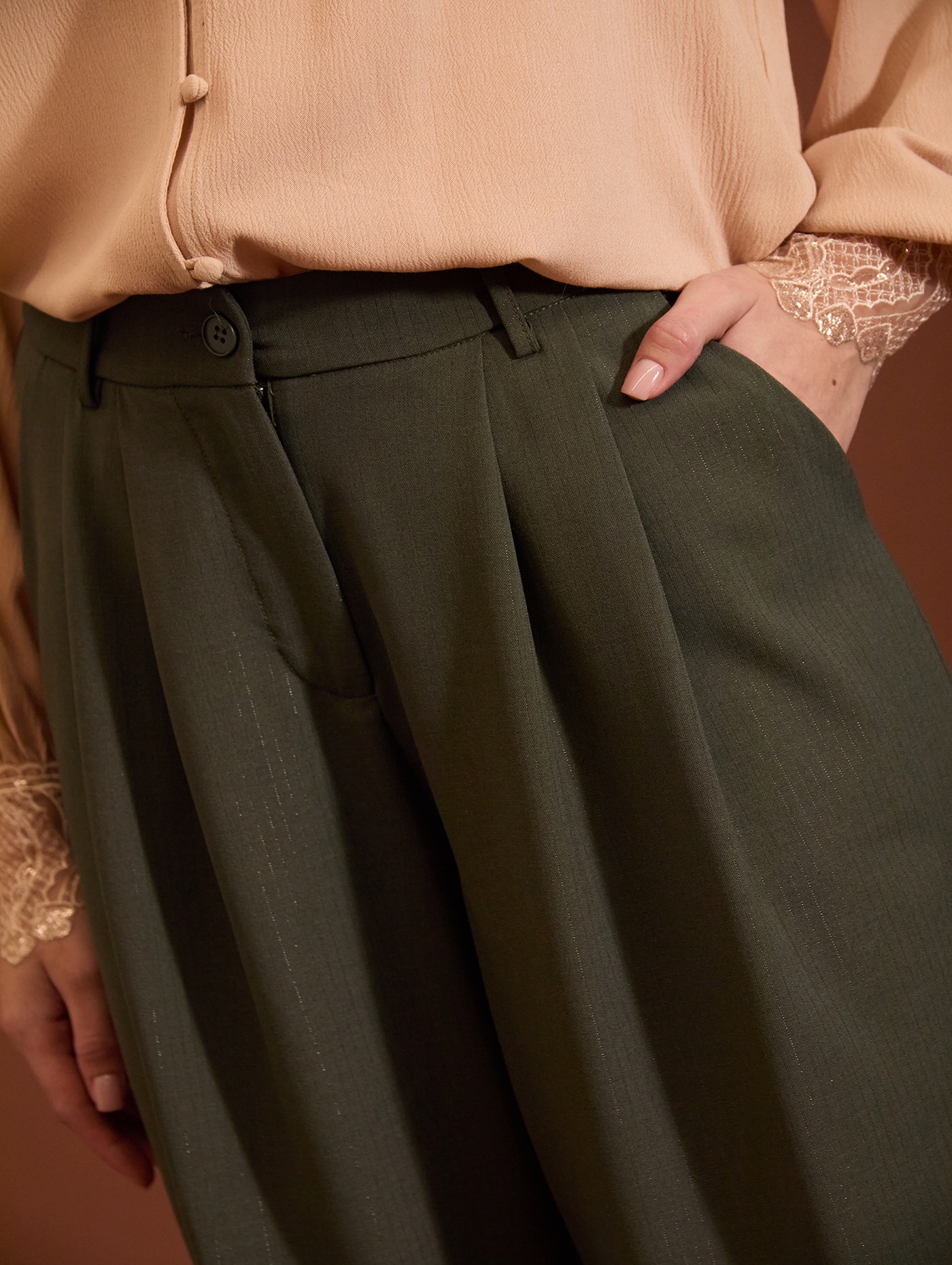 Pantalón palazzo plisado con lúrex