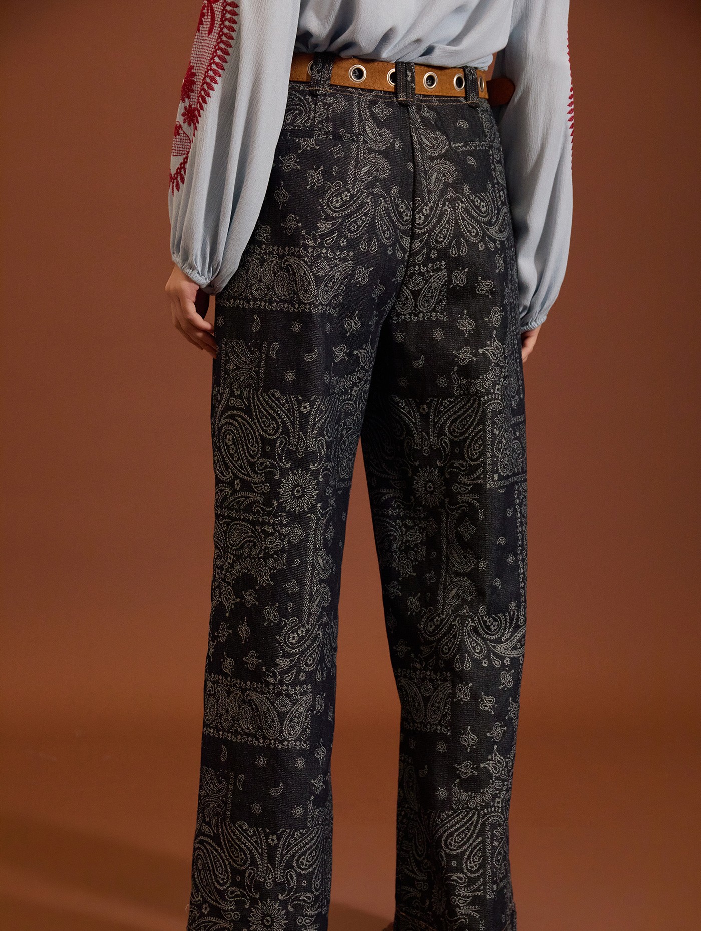Vaqueros con estampado de cachemira
