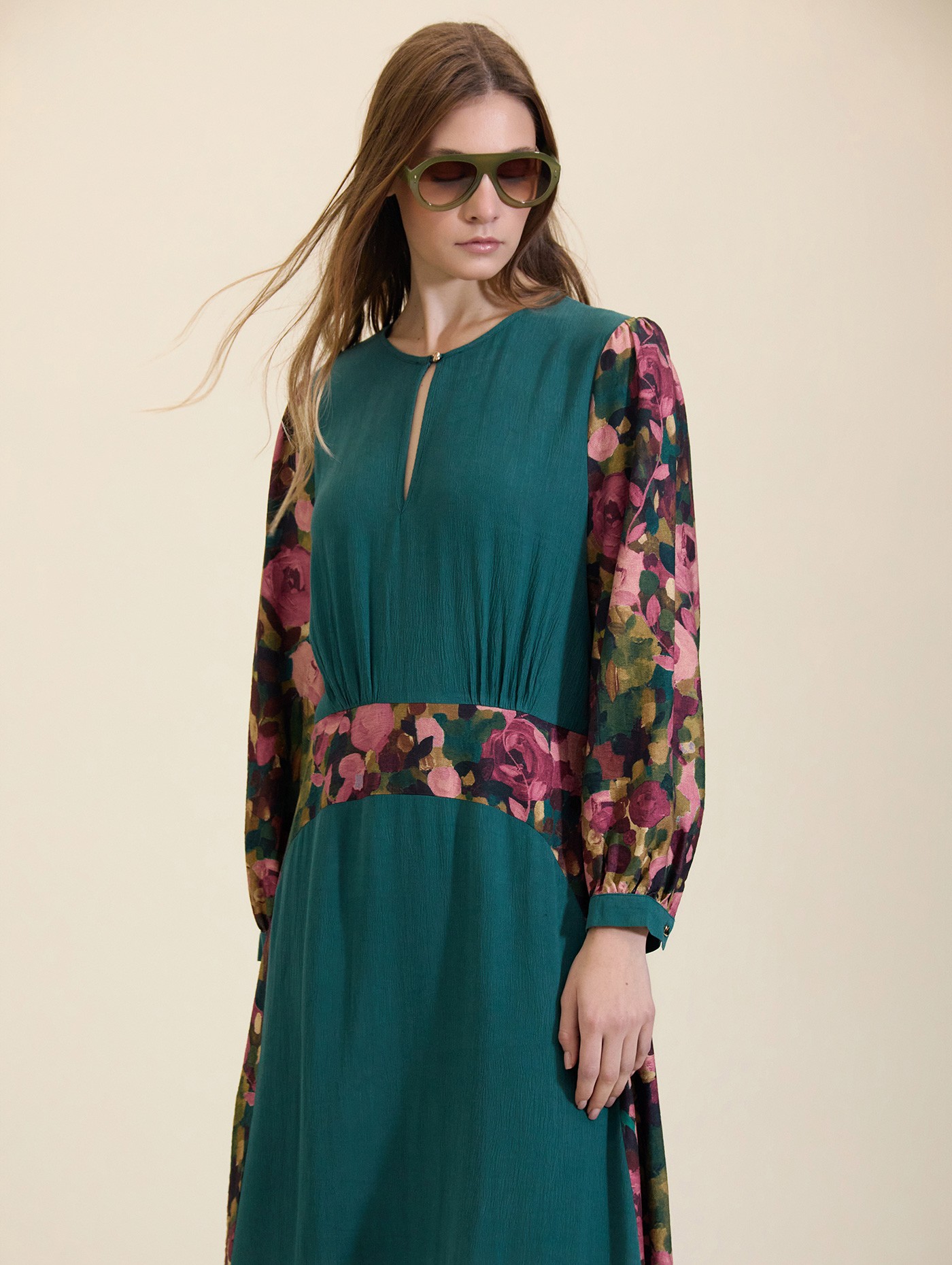 Vestido bimaterial