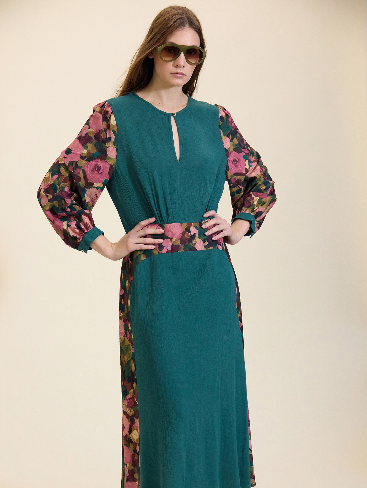 Vestido bimaterial